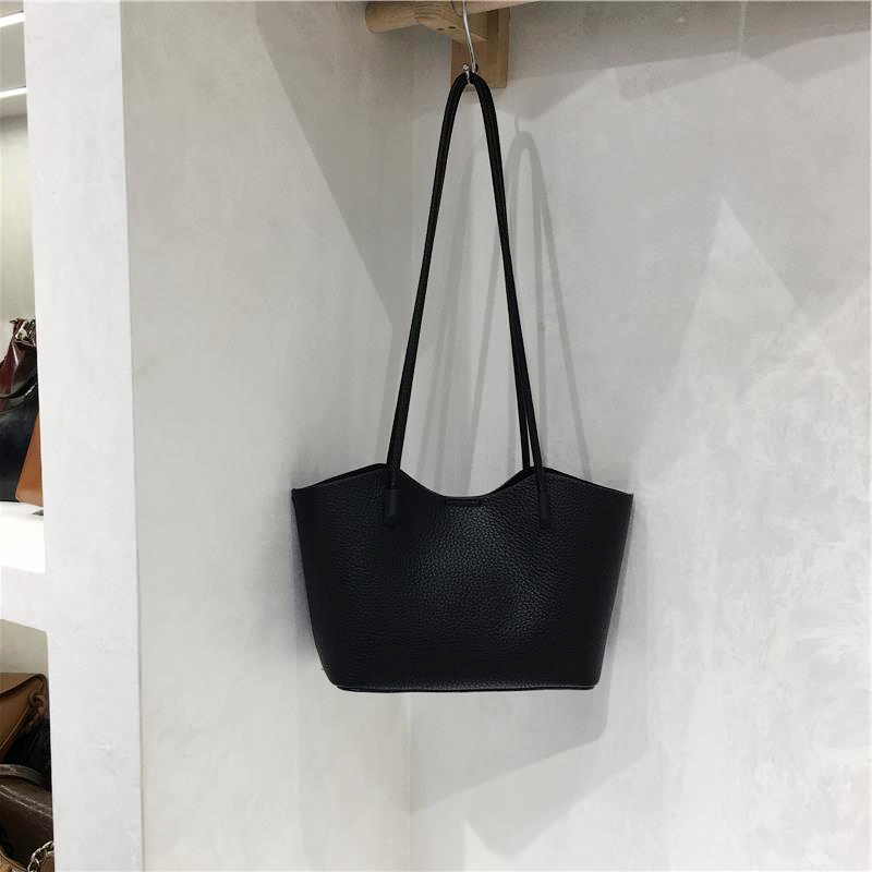 High-End Mother-Daughter Tote Bag for Women, Versatile Shoulder and Underarm Commuter Bag, Stylish Everyday Essentials