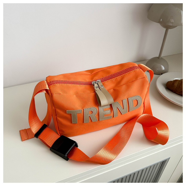 High-End Nylon Women's Crossbody Bag 2025 - Large Capacity Toast Pillow Design with Wide Shoulder Strap High-End Nylon Women's Crossbody Bag 2025 - Large Capacity Toast Pillow Design with Wide Shoulder Strap