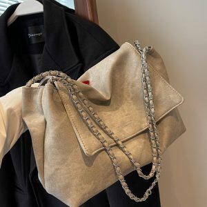 High-End Textured Chain Tote Bag for Women - Versatile Large-Capacity Shoulder Bag for Classes & Fashionable Commuting, 2025