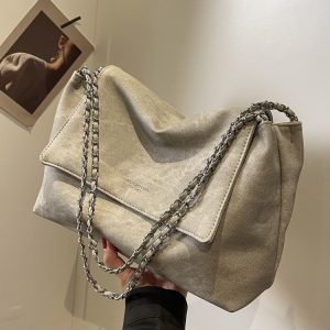High-End Textured Chain Tote Bag for Women - Versatile Large-Capacity Shoulder Bag for Classes & Fashionable Commuting, 2025