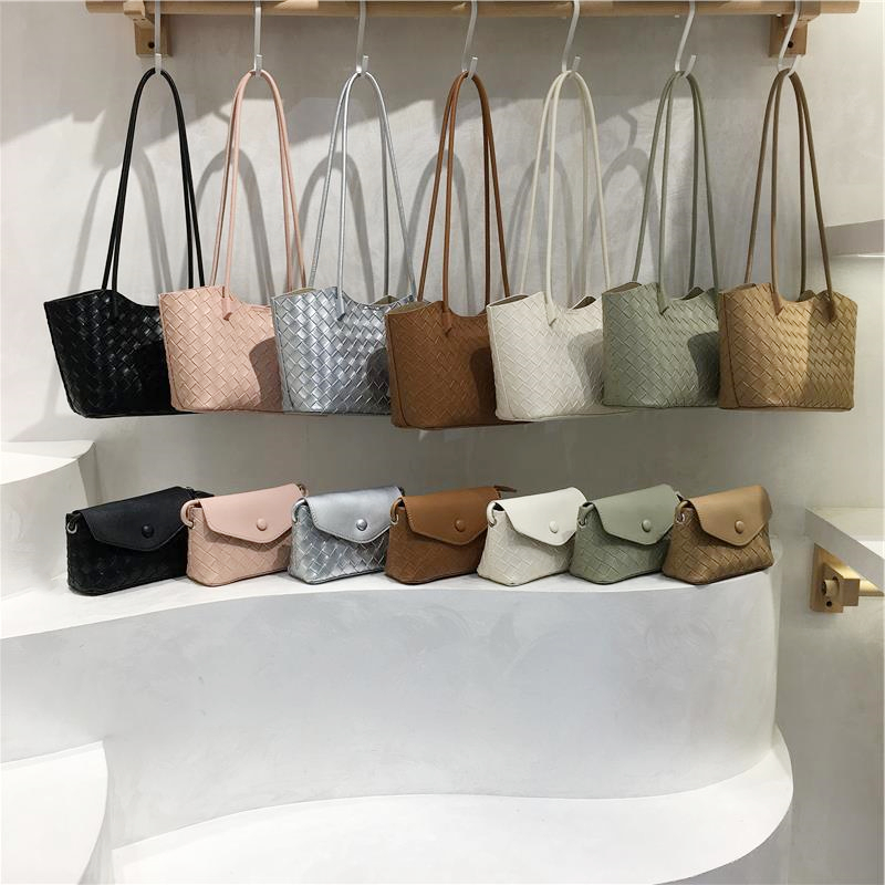 High-End Woven Textured Soft Leather Commuter Shoulder Tote Bag - Versatile Niche Design for Effortless Style