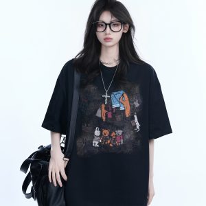 High Street Graffiti Short-Sleeve T-Shirt for Women - Casual Loose-Fit Summer Tee with 