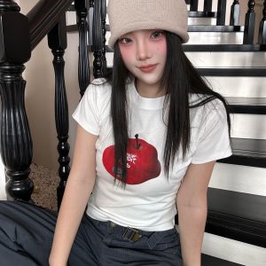 High-Stretch Slim Fit Short-Sleeve T-Shirt for Women with Fun Apple Print - Korean Style Cotton Top