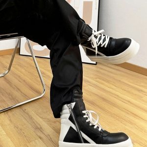 High-Top Black and White Skate Shoes for Men and Women, Trendy Platform Martin Boots, Inverted Triangle Design, Street Style