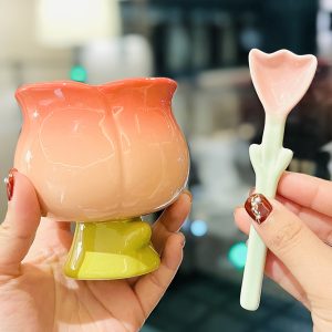 High-Value Peach Ceramic Water Cup with Spoon - Cute Girls' High-Footed Ice Cream Dessert Mug