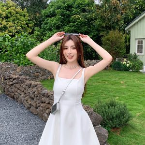 High Waist A-Line Short Skirt for Tall Women - Elegant Spring Summer Dress with Square Neck and Spaghetti Straps, Slimming Fit