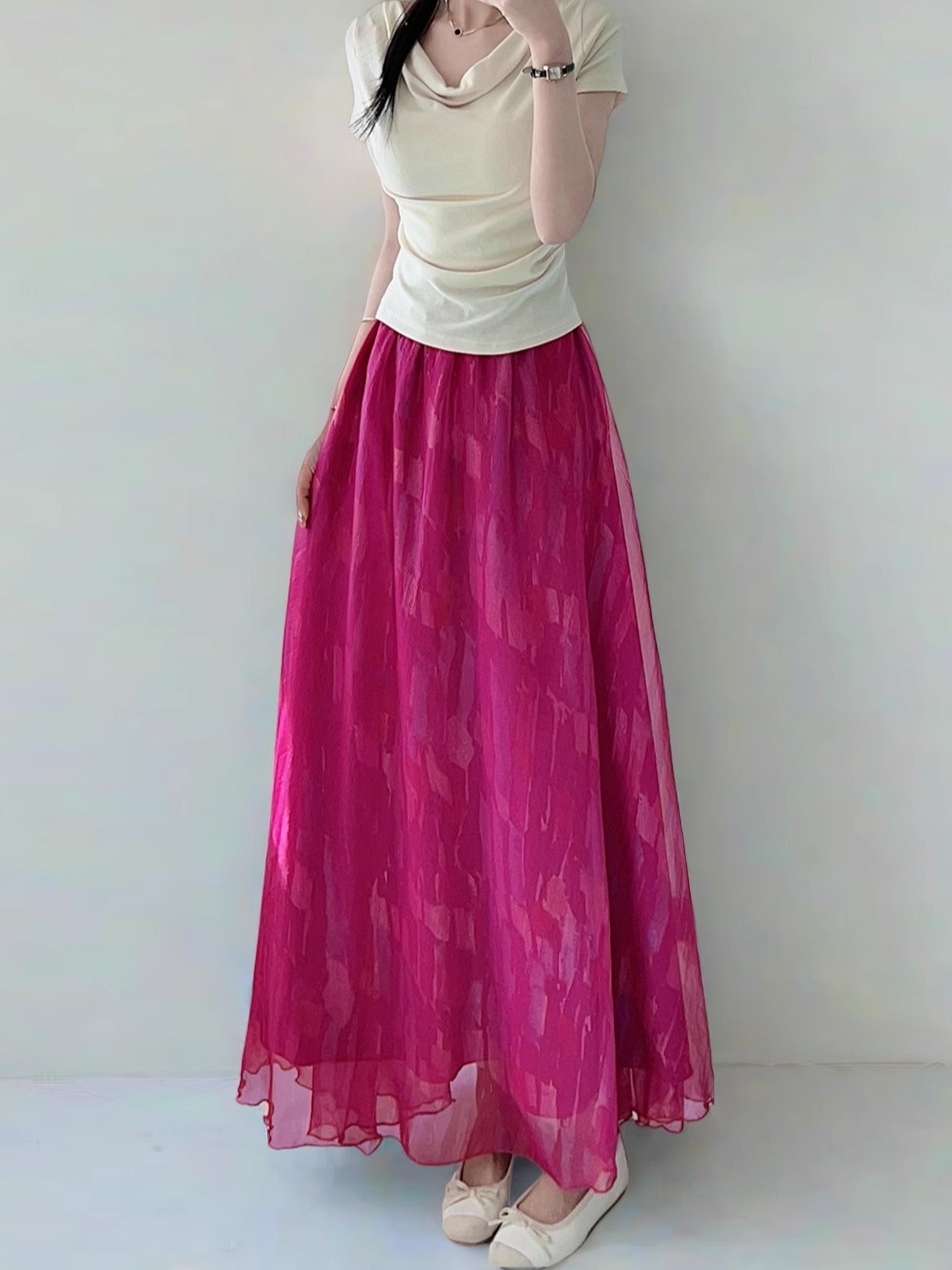 High Waist Colorful Printed Chiffon Skirt for Women - Glossy Long Hem Spring/Summer 2025 Fashion, Ground-Dragging Design High Waist Colorful Printed Chiffon Skirt for Women - Glossy Long Hem Spring/Summer 2025 Fashion, Ground-Dragging Design