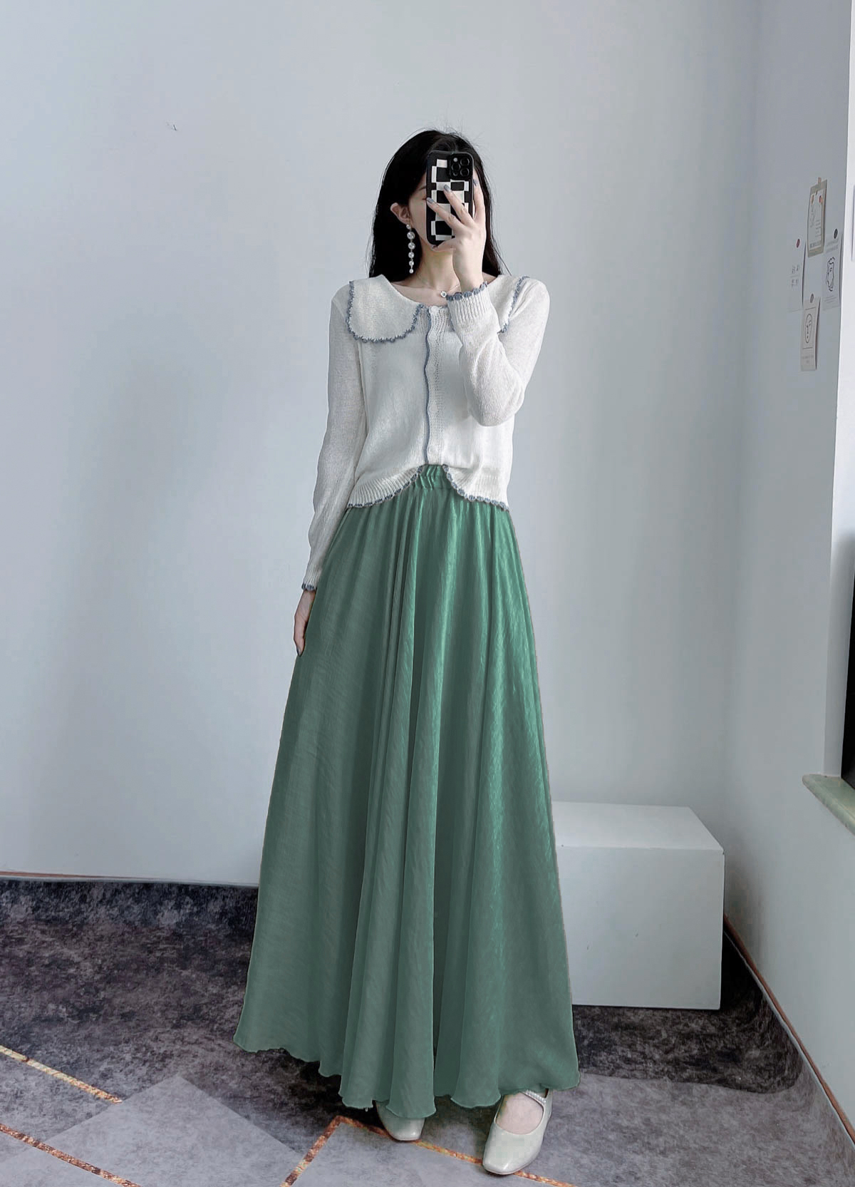 High-Waisted A-Line Long Skirt in Wrinkle-Resistant Cotton-Linen, Solid Color, Large Swing, Slimming Design for Spring & Summer High-Waisted A-Line Long Skirt in Wrinkle-Resistant Cotton-Linen, Solid Color, Large Swing, Slimming Design for Spring & Summer