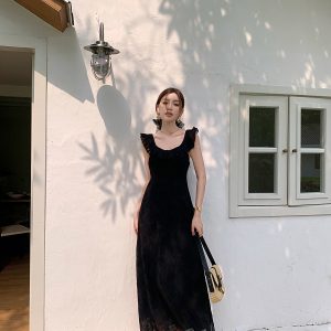 High-Waisted Black Floral Chiffon Long Dress with Slimming Square Neckline - Elegant Summer Vacation Style