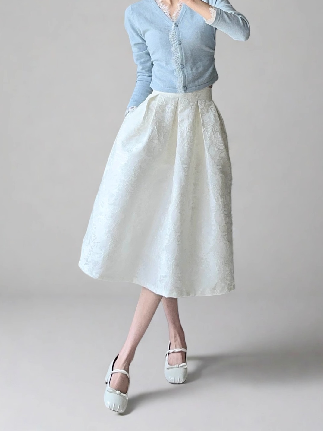 High-Waisted Black Vintage Jacquard Puff Skirt - Women's A-Line Half Skirt in Elegant Chinese Style, Slimming Design for a Chic Look High-Waisted Black Vintage Jacquard Puff Skirt - Women's A-Line Half Skirt in Elegant Chinese Style, Slimming Design for a Chic Look