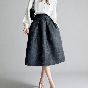 High-Waisted Black Vintage Jacquard Puff Skirt - Women's A-Line Half Skirt in Elegant Chinese Style, Slimming Design for a Chic Look