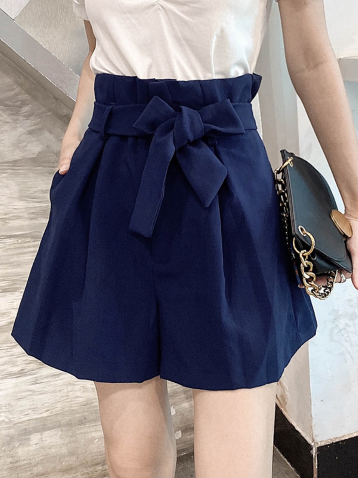 High-Waisted Floral Bud Skirt Pants with Drawstring Waist, Pockets, Ruffled Hem, A-Line Wide-Leg Shorts for Spring/Summer Fashion High-Waisted Floral Bud Skirt Pants with Drawstring Waist, Pockets, Ruffled Hem, A-Line Wide-Leg Shorts for Spring/Summer Fashion