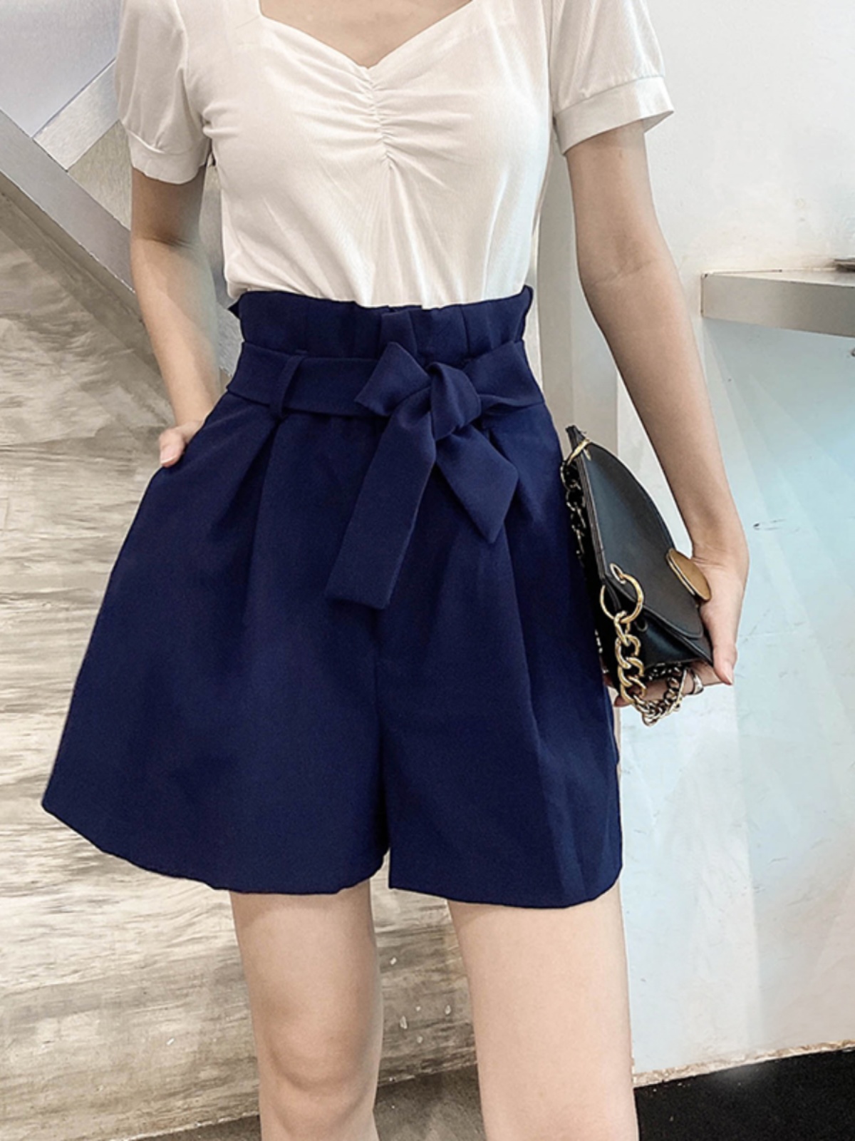 High-Waisted Floral Bud Skirt Pants with Drawstring Waist, Pockets, Ruffled Hem, A-Line Wide-Leg Shorts for Spring/Summer Fashion High-Waisted Floral Bud Skirt Pants with Drawstring Waist, Pockets, Ruffled Hem, A-Line Wide-Leg Shorts for Spring/Summer Fashion