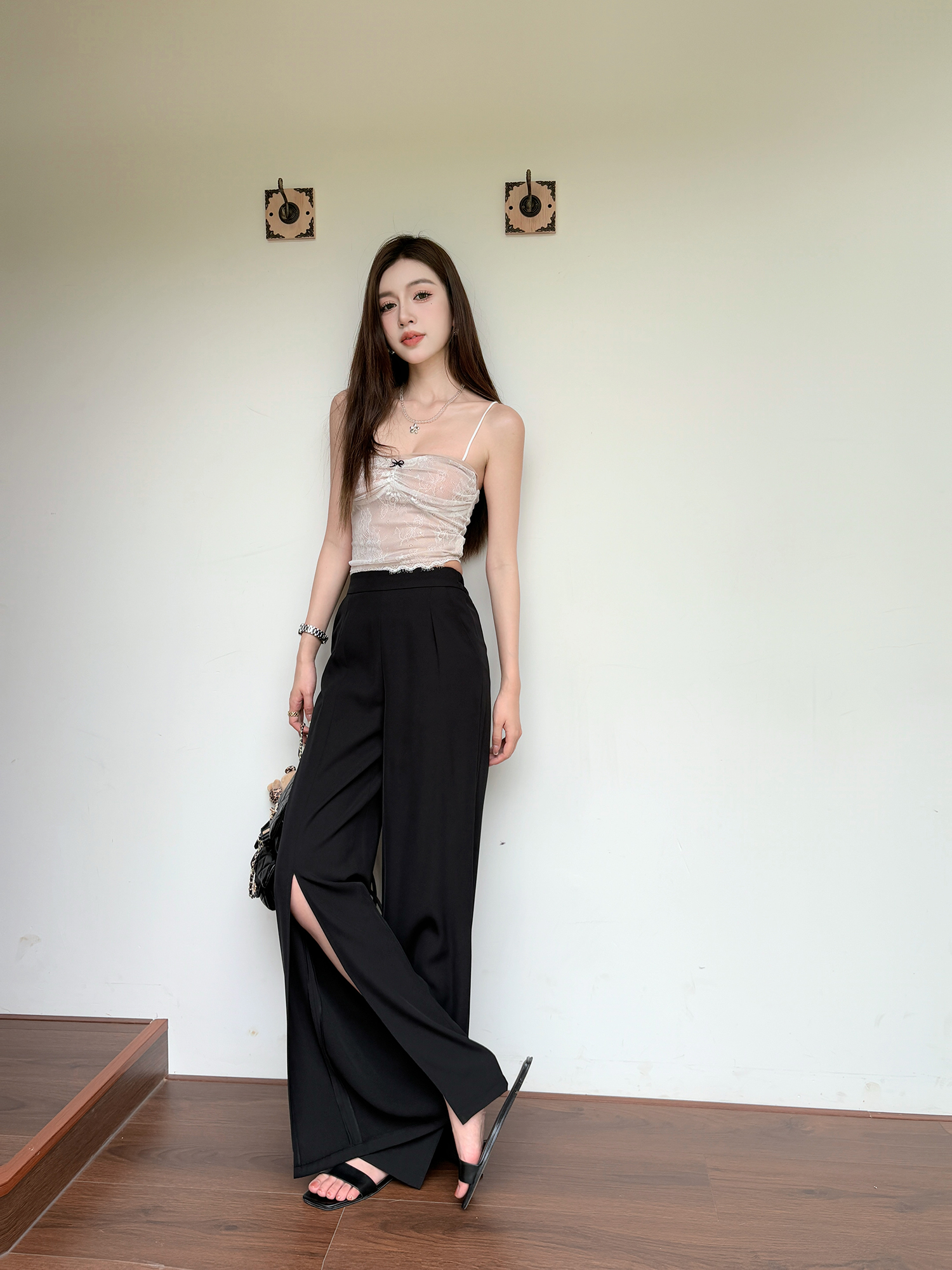 High-Waisted Irregular Side-Slit Wide-Leg Pants for Tall Individuals - Lightweight Draped Floor-Length Style for Spring and Summer High-Waisted Irregular Side-Slit Wide-Leg Pants for Tall Individuals - Lightweight Draped Floor-Length Style for Spring and Summer