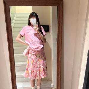 High-Waisted Pink Floral Midi Skirt for Women - Retro A-Line Pleated Style, Versatile and Flattering for 90s and Y2K Fashion