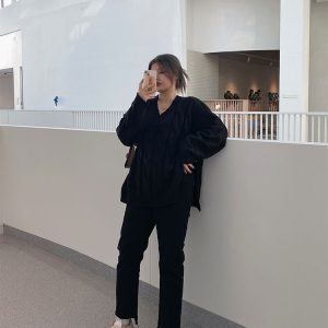 High-Waisted Plus-Size Ripped Straight-Leg Black Jeans, Stretchy Slimming Nine-Point Tapered Pants for Versatile Y2K Style