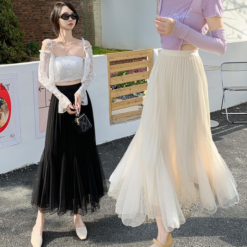 High-Waisted Retro Apricot Tulle Mermaid Skirt for Women, Fluffy A-Line with Draping Effect, Irregular Design, Slimming Fit High-Waisted Retro Apricot Tulle Mermaid Skirt for Women, Fluffy A-Line with Draping Effect, Irregular Design, Slimming Fit