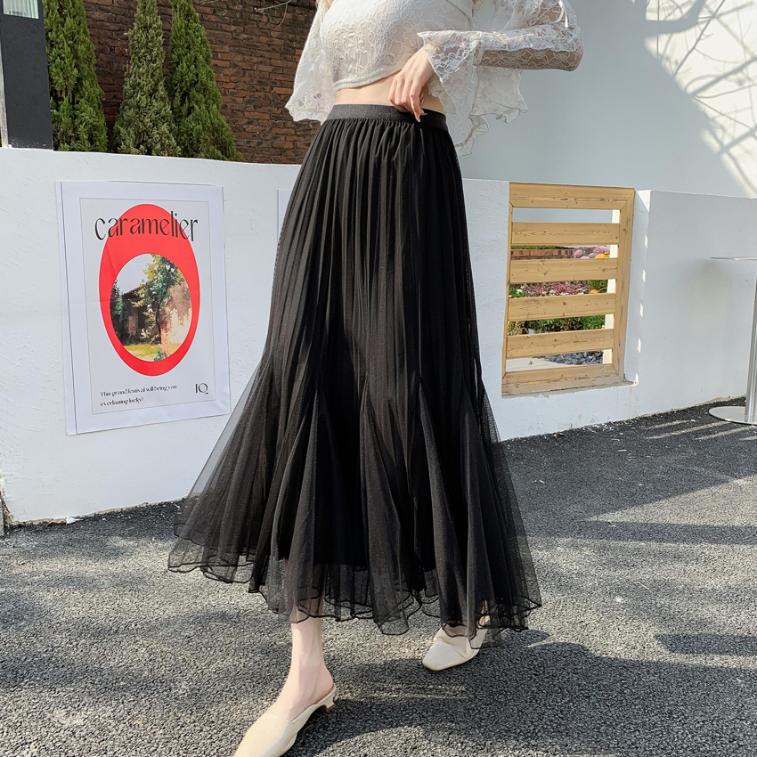 High-Waisted Retro Apricot Tulle Mermaid Skirt for Women, Fluffy A-Line with Draping Effect, Irregular Design, Slimming Fit High-Waisted Retro Apricot Tulle Mermaid Skirt for Women, Fluffy A-Line with Draping Effect, Irregular Design, Slimming Fit