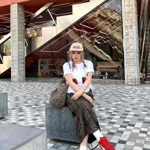 High-Waisted Slimming Leopard Print Skirt for Women - Versatile Loose Long Skirt for Spring/Summer 2025 Fashion