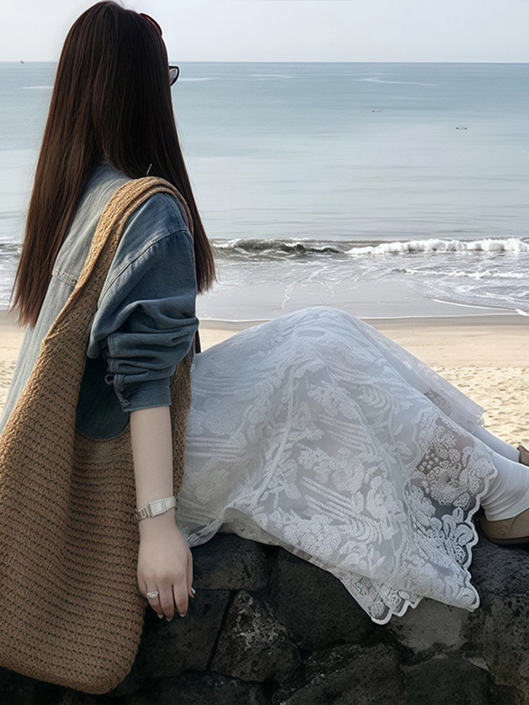 High-Waisted White Lace Tulle Half-Length Skirt for Women, Slimming A-Line Design, Summer 2025 Fashion, Perfect for Effortless Style High-Waisted White Lace Tulle Half-Length Skirt for Women, Slimming A-Line Design, Summer 2025 Fashion, Perfect for Effortless Style