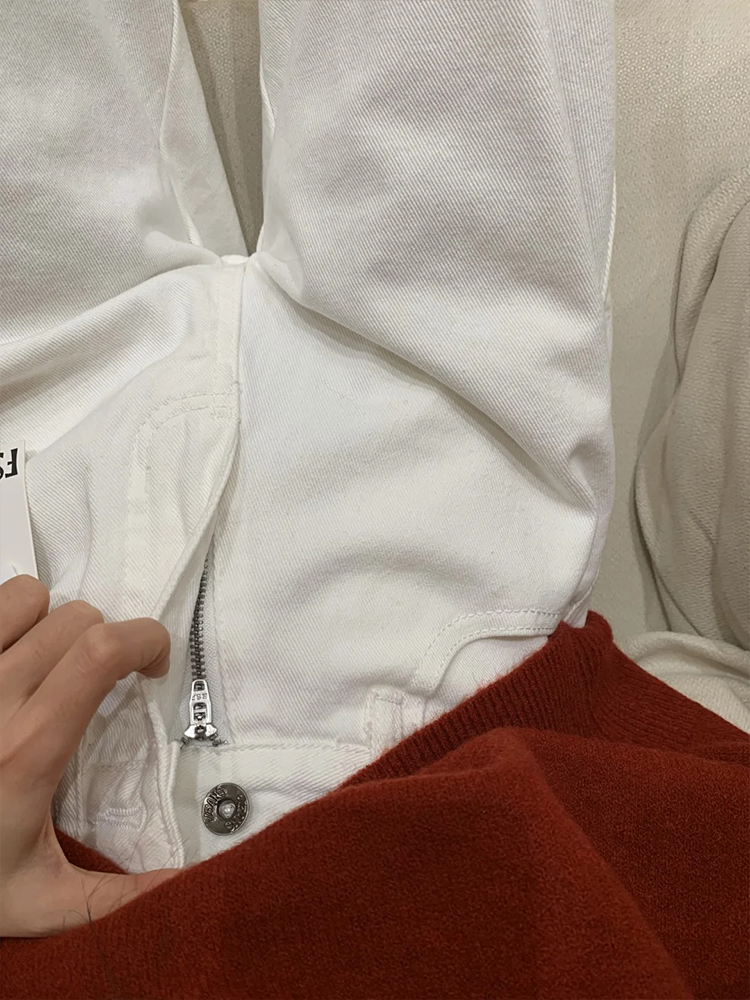 High-Waisted White Straight-Leg Loose Jeans for Women, Plus Size, Flattering Wide-Leg Style, 2025 Trendy Fashion High-Waisted White Straight-Leg Loose Jeans for Women, Plus Size, Flattering Wide-Leg Style, 2025 Trendy Fashion