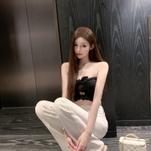 Hollowed-Out Slim Short Vest Top - Trendy Y2K Style Sleeveless Crop Top for Women