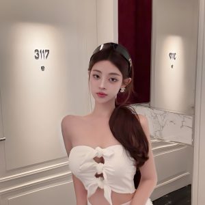 Hollowed-Out Slim Short Vest Top - Trendy Y2K Style Sleeveless Crop Top for Women