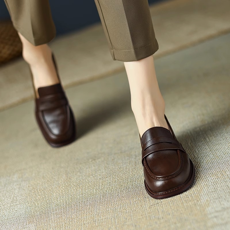 Italian-Style Genuine Leather Round-Toe Loafers - Thick-Soled Autumn Shoes for Skirts - Chic & Stylish Footwear