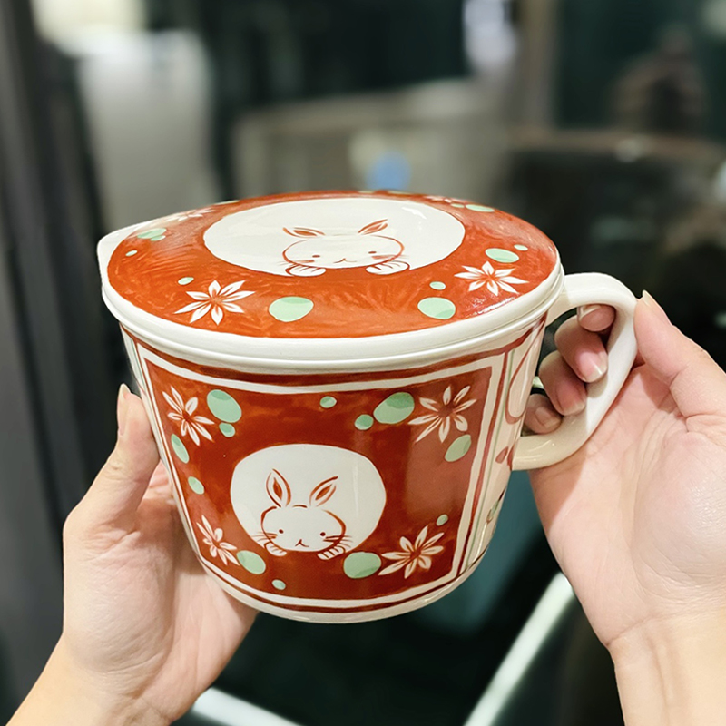 Japanese Hand-Painted Ceramic Noodle Bowl with Cute Cartoon Rabbit Handle and Lid - Perfect for Student Dorms and Home Decor