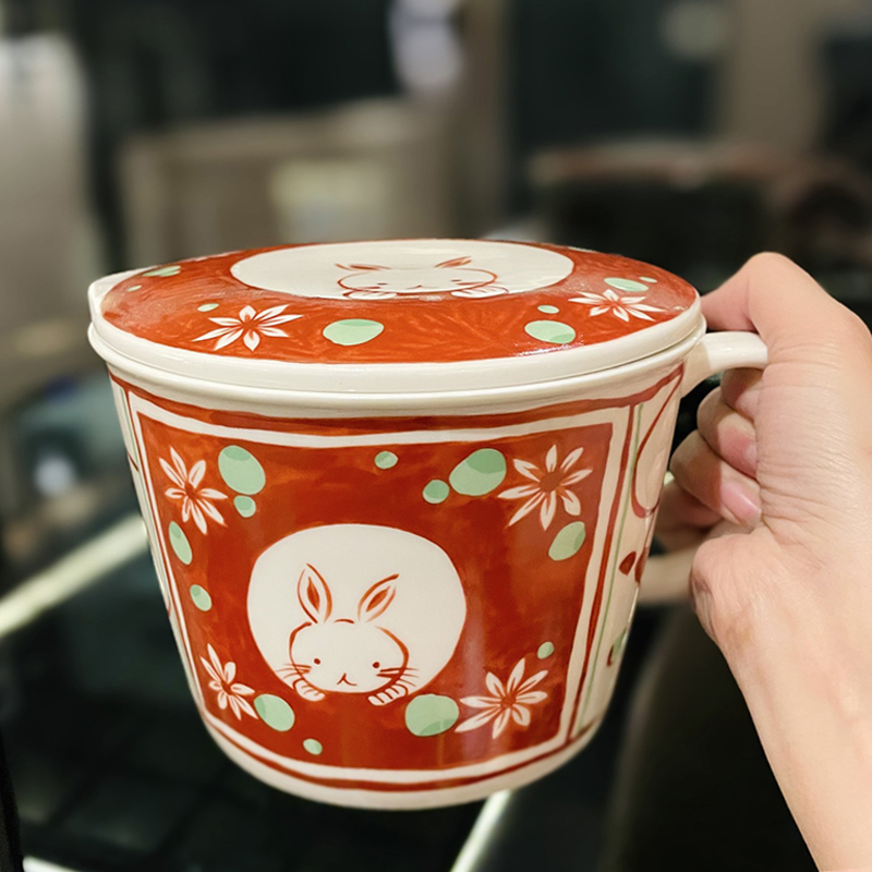 Japanese Hand-Painted Ceramic Noodle Bowl with Cute Cartoon Rabbit Handle and Lid - Perfect for Student Dorms and Home Decor