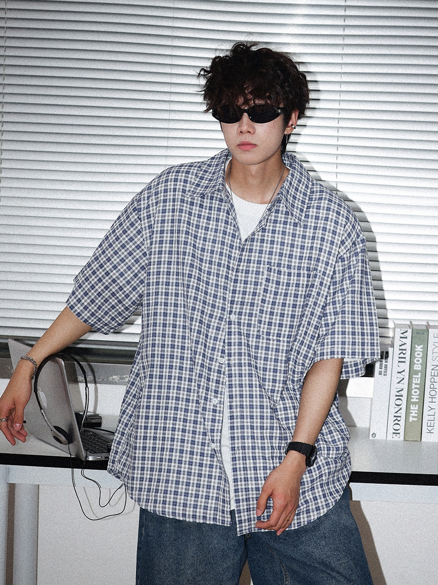 Japanese Retro Checkered Short Sleeve Shirt for Men and Women - Summer BF Style, Casual Loose Fit, Versatile Half-Sleeve Top Japanese Retro Checkered Short Sleeve Shirt for Men and Women - Summer BF Style, Casual Loose Fit, Versatile Half-Sleeve Top