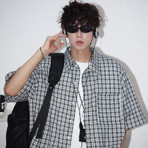 Japanese Retro Checkered Short Sleeve Shirt for Men and Women - Summer BF Style, Casual Loose Fit, Versatile Half-Sleeve Top