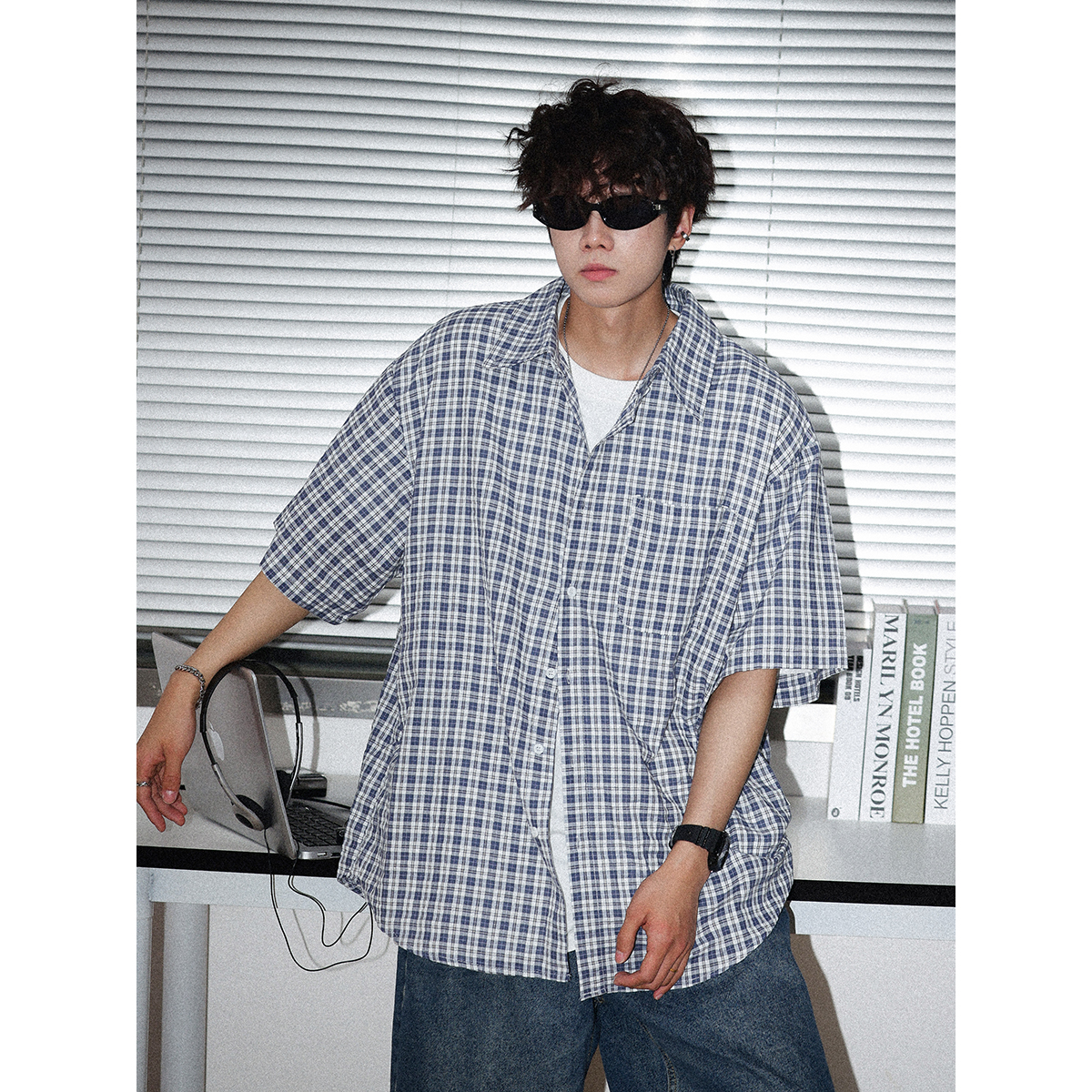 Japanese Retro Checkered Short Sleeve Shirt for Men and Women - Summer BF Style, Casual Loose Fit, Versatile Half-Sleeve Top Japanese Retro Checkered Short Sleeve Shirt for Men and Women - Summer BF Style, Casual Loose Fit, Versatile Half-Sleeve Top