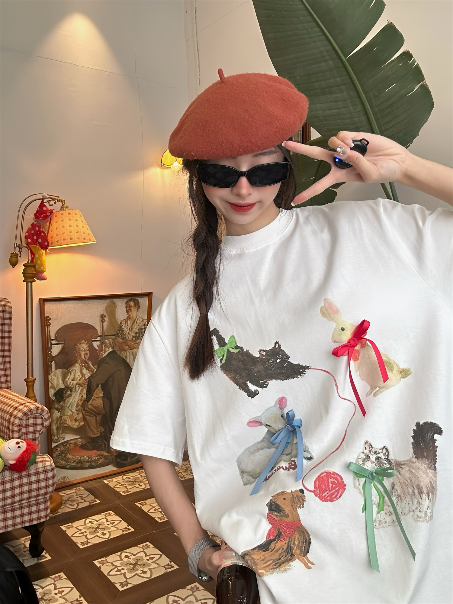 Japanese Retro Cute Cat Print Short Sleeve T-Shirt for Women with Bow and Round Neck - Fun Y2K Style Loose Fit Top Japanese Retro Cute Cat Print Short Sleeve T-Shirt for Women with Bow and Round Neck - Fun Y2K Style Loose Fit Top