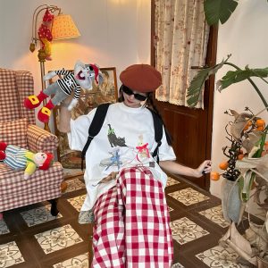 Japanese Retro Cute Cat Print Short Sleeve T-Shirt for Women with Bow and Round Neck - Fun Y2K Style Loose Fit Top