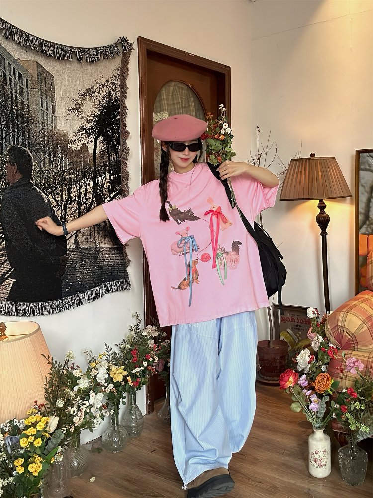 Japanese Retro Cute Cat Print Short Sleeve T-Shirt for Women with Bow and Round Neck - Fun Y2K Style Loose Fit Top Japanese Retro Cute Cat Print Short Sleeve T-Shirt for Women with Bow and Round Neck - Fun Y2K Style Loose Fit Top