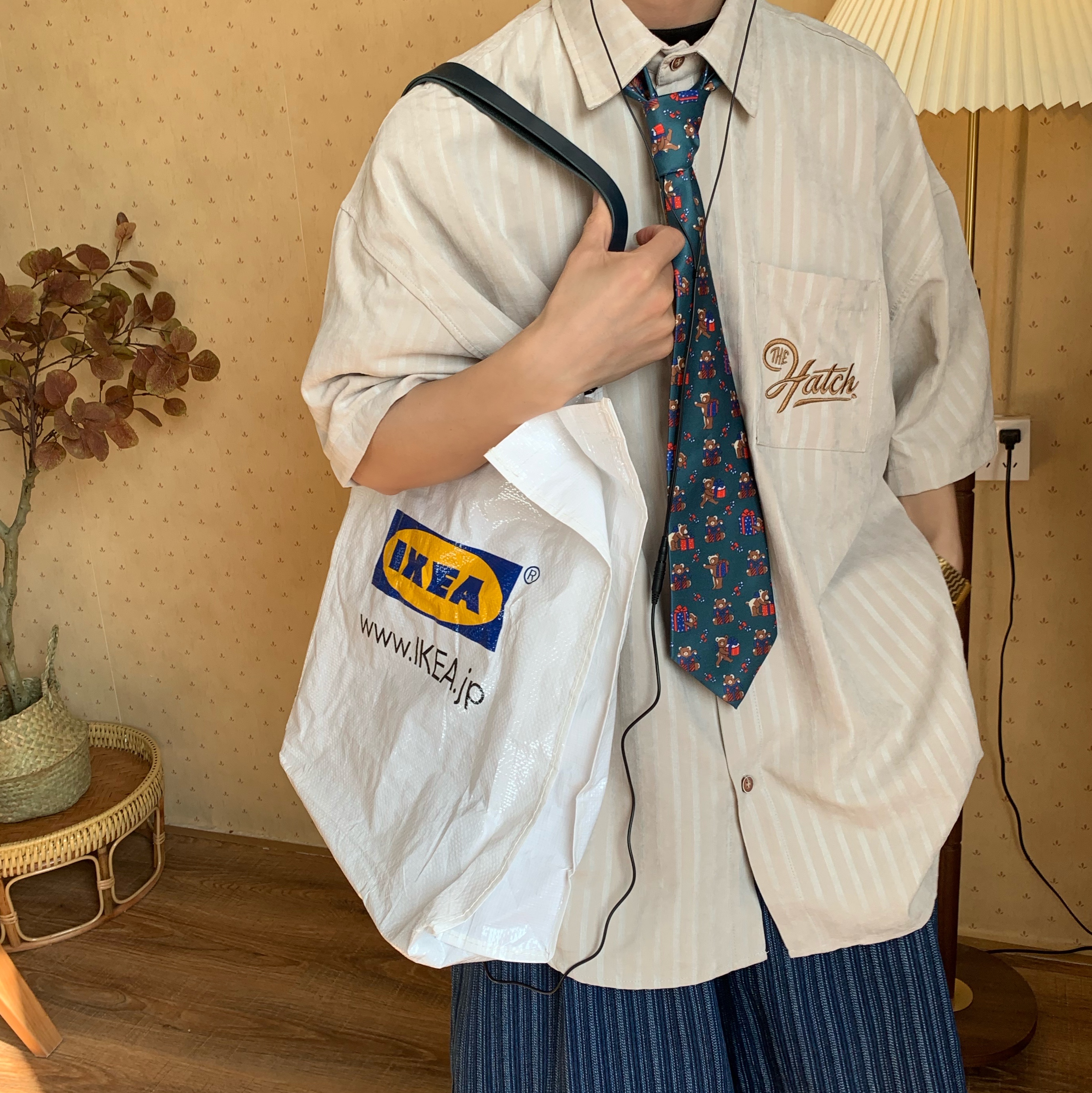 Japanese Retro Vertical Striped Short Sleeve Shirt for Summer - Versatile Hong Kong Style Couple's Half Sleeve Lazy Shirt Japanese Retro Vertical Striped Short Sleeve Shirt for Summer - Versatile Hong Kong Style Couple's Half Sleeve Lazy Shirt