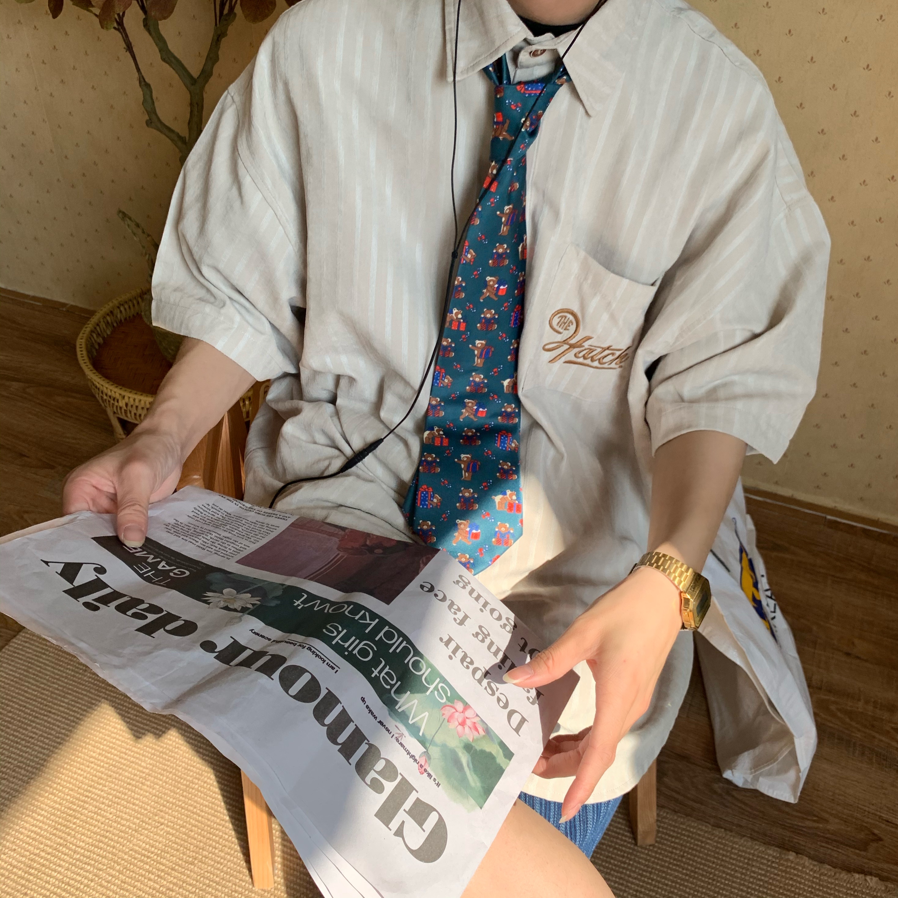 Japanese Retro Vertical Striped Short Sleeve Shirt for Summer - Versatile Hong Kong Style Couple's Half Sleeve Lazy Shirt Japanese Retro Vertical Striped Short Sleeve Shirt for Summer - Versatile Hong Kong Style Couple's Half Sleeve Lazy Shirt