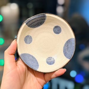 Japanese-Style 4.5-Inch Ceramic Sushi Plate - Retro Distressed Coarse Pottery for Dipping Sauce, Seasoning, and Hot Pot