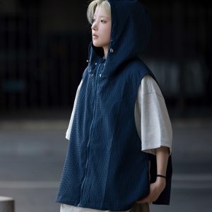 Japanese-Style Loose-Fitting Hooded Vest for Men - Casual Sleeveless Coat, Thin and Versatile for Y2K Fashion