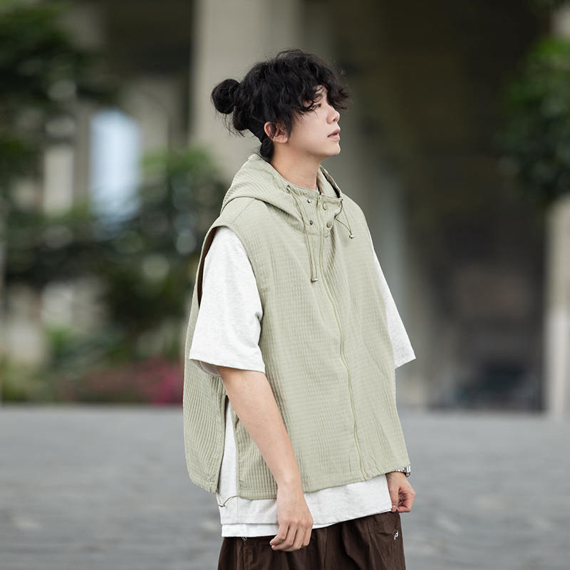 Japanese-Style Loose-Fitting Hooded Vest for Men - Casual Sleeveless Coat, Thin and Versatile for Y2K Fashion