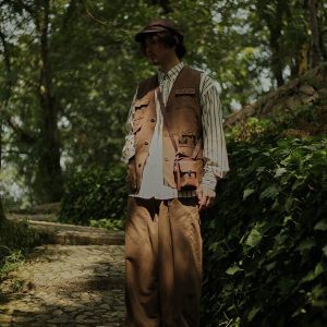 Japanese-Style Multi-Pocket Work Vest for Men - Retro Loose Sleeveless Functional Jacket, Urban Layered Fashion