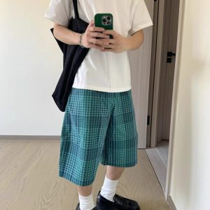 Japanese-Style Retro Blue Check Loose Shorts for Men and Women - Summer High Street Casual Five-Point Shorts, Couples' Versatile Fashion