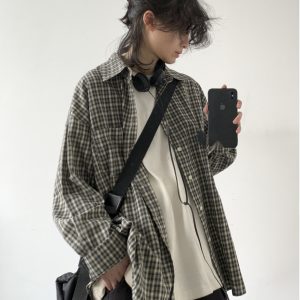 Japanese-style Retro Plaid Long Sleeve Shirt Jacket for Men and Women, Unisex Loose Fit, Versatile City Boy Style for Spring and Autumn