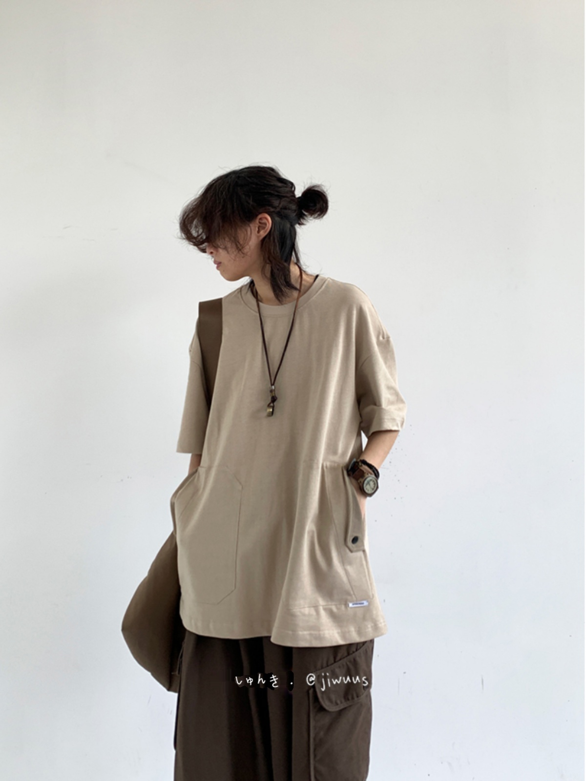 Japanese-Style Retro Pocket Short Sleeve T-Shirt for Men and Women - Loose Casual Versatile Summer Tee Japanese-Style Retro Pocket Short Sleeve T-Shirt for Men and Women - Loose Casual Versatile Summer Tee