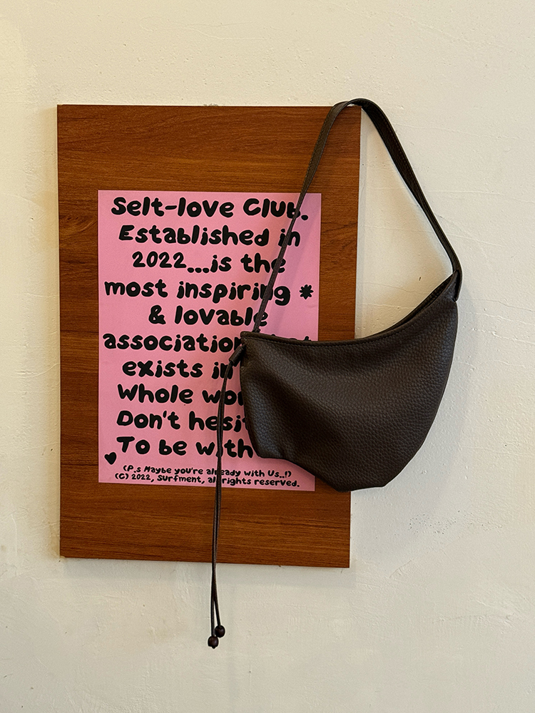 Japanese-Style Retro Soft Leather Horn Bag for Women, Niche Lazy Dumpling Shoulder Crossbody Bag with Large Capacity Japanese-Style Retro Soft Leather Horn Bag for Women, Niche Lazy Dumpling Shoulder Crossbody Bag with Large Capacity