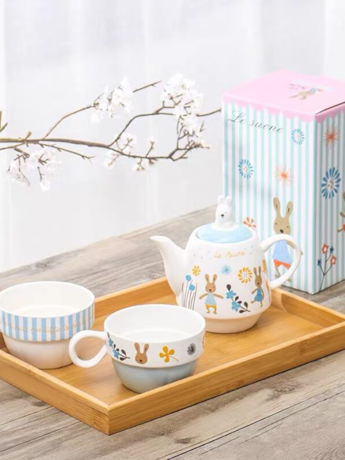 Japanese-Style Sugar Rabbit Ceramic Teapot Set with 2 Teacups and Filter - Cute Afternoon Tea Set for Two, Kids and Parents Tea Service Japanese-Style Sugar Rabbit Ceramic Teapot Set with 2 Teacups and Filter - Cute Afternoon Tea Set for Two, Kids and Parents Tea Service