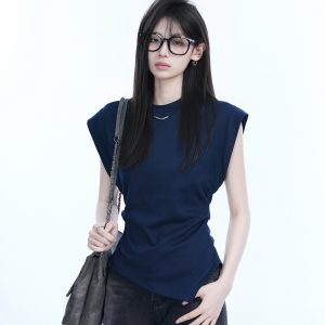 Korean High-End Sleeveless T-Shirt for Women, Slim Fit with Irregular Hem, Trendy Design - Perfect for Casual Chic Looks