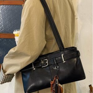 Korean Retro Underarm Baguette Bag for Women - Versatile Commuting Shoulder Bag with High-End Keychain, Stylish Motorcycle Accessory