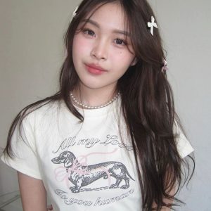 Korean Style Bow Tie Sausage Dog Print Slim Fit Short Sleeve T-Shirt for a Youthful Look